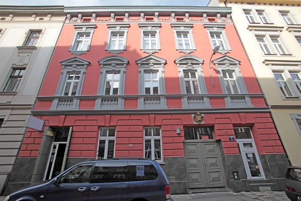 Hostel Cinnamon Cracovia Exterior foto